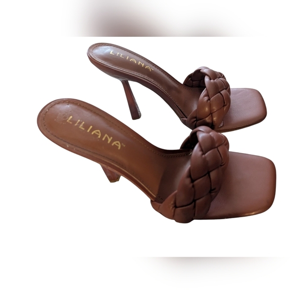 Liliana, Women's Brown Braided Mules, Size 7.5 - Picture 2 of 5